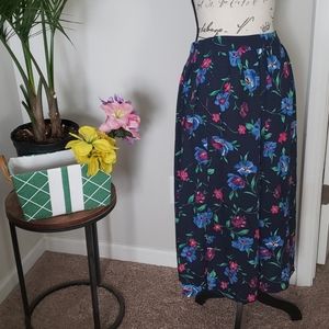 🔥4 for 25 🔥Navy blue skirt